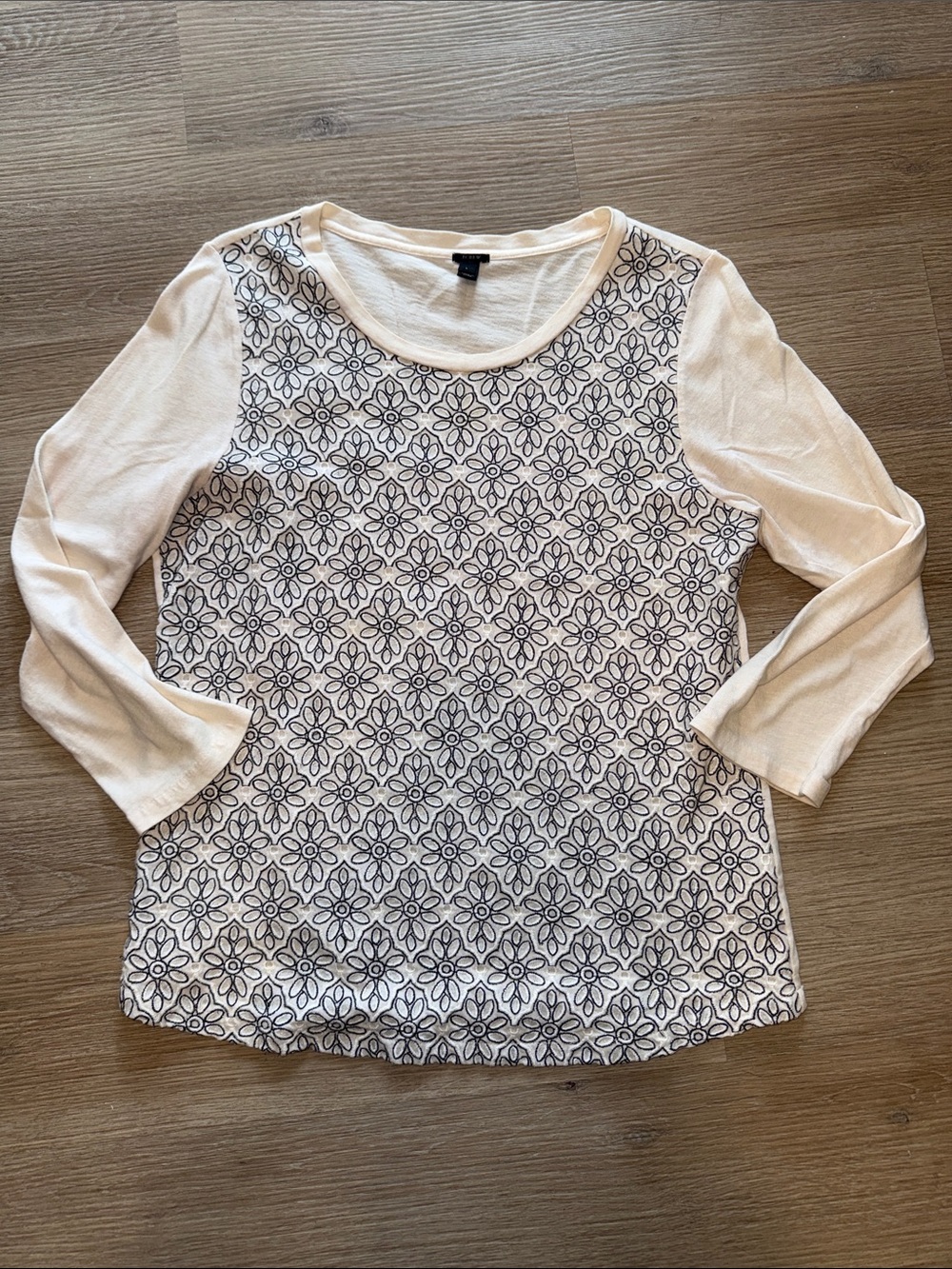 J CREW Cream Embroidered Floral Pattern Long-Sleeve Scoop Neck Top